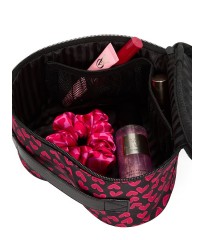 Косметичка Train Case Bag Black Grounded Heart