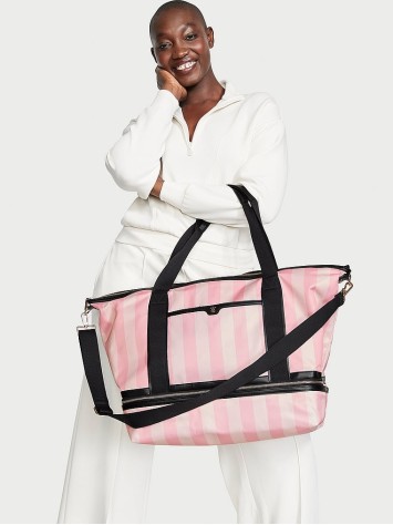 Сумка Victoria's Secret The VS Getaway Overnight Bag Signature Stripe