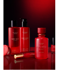 Набір з косметичкою Very Sexy Scarlet Set