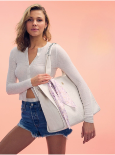 Сумка Floral-Embossed Tote Bag