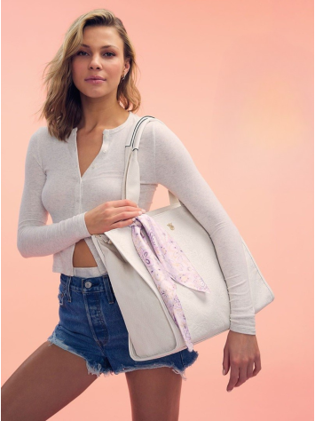 Сумка Floral-Embossed Tote Bag