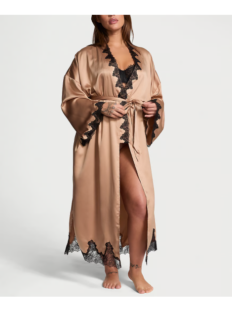 Сатиновый халат Victoria's Secret Satin & Rose Lace Open-Back Long Robe