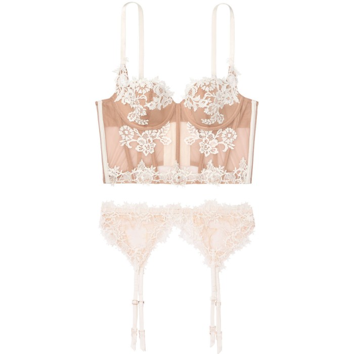 Балконет Victoria's Secret Beige Lace Bra/Garter/Panty