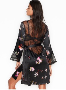 Сатиновий халат Victoria's Secret Very Sexy Satin Kimono Black Lace