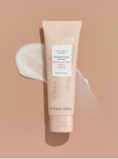 Скраб для обличчя Exfoliating Face Scrub Coconut Milk & Rose