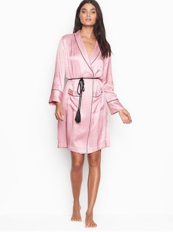 Халат Victoria's Secret satin pink stripes
