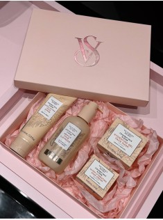 Набір косметики для обличчя  CALM Coconut Milk & Rose Set