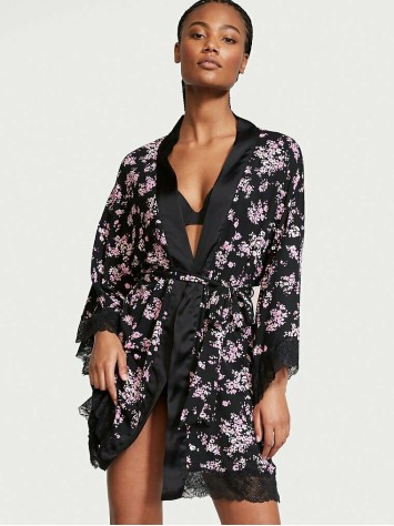 Чорний сатиновий халат Victoria's Secret Lace Inset Robe Floral print
