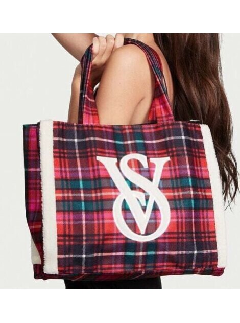 Сумка Victoria’s Secret Cozy Plush Fleece Tote Bag Sherpa Bright Tartan