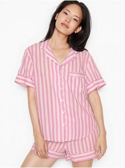 пижама в розовую полоску
